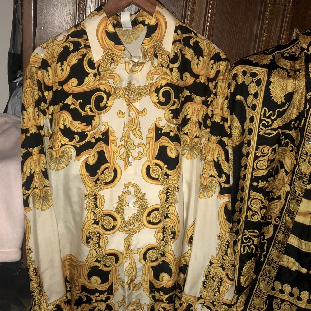 ✨100% Authentic Versace Shirt✨Flawless